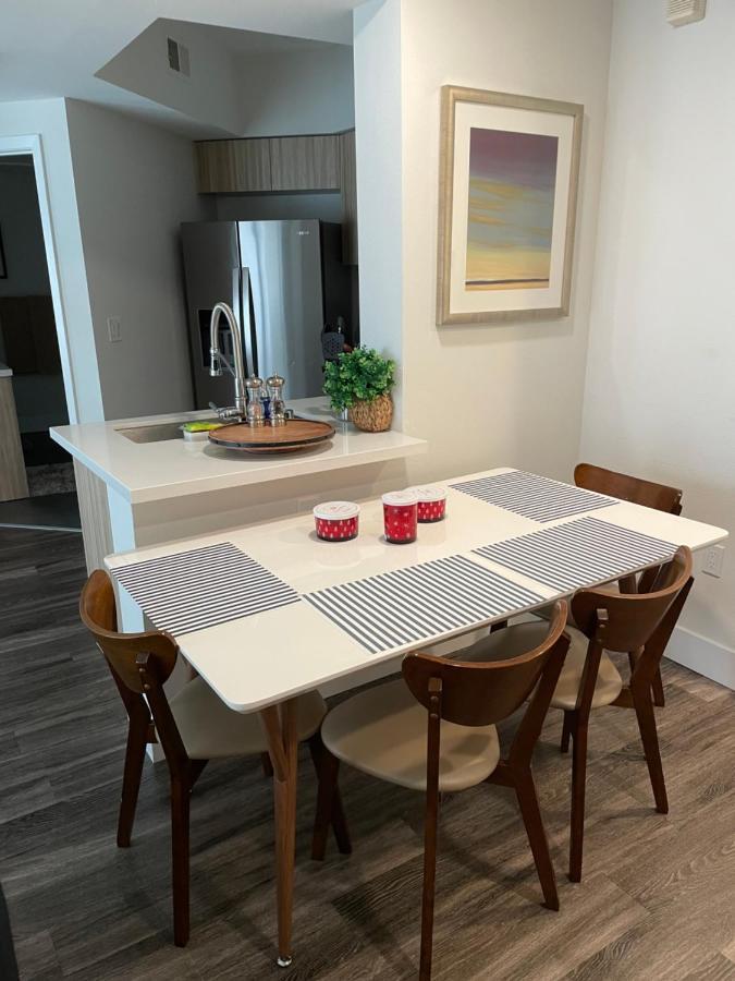 Lovely 2/2 Apartment In Heart Of Santa Monica With Free Parking Los Angeles Eksteriør bilde